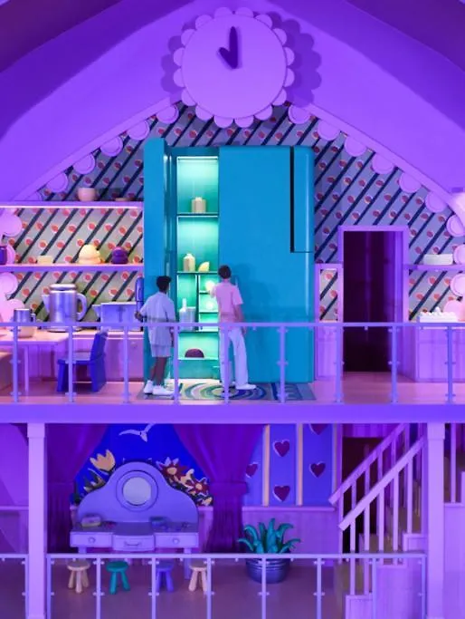 Sleepover At Polly Pockets Compact Bayonne Apartment