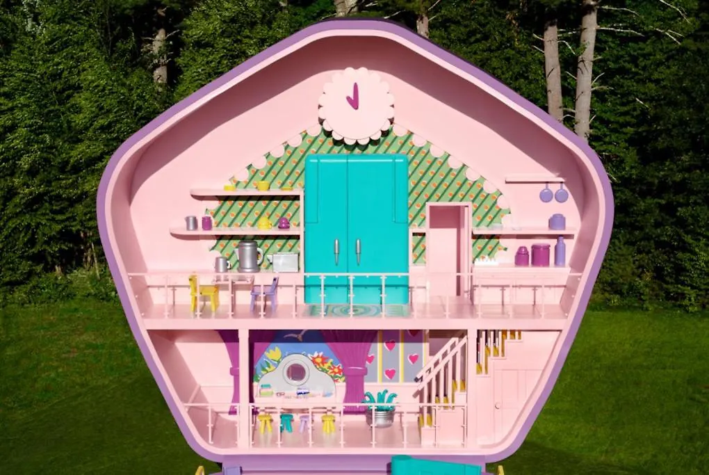 Sleepover At Polly Pockets Compact Bayonne